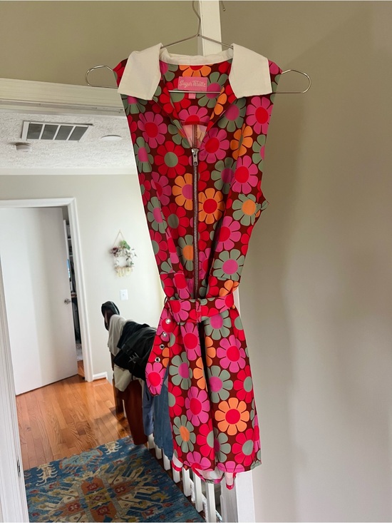 Sugar Thrillz Pants - Vintage / Reteo Sugar Thrillz Pink Floral Zip Romper with White Collar